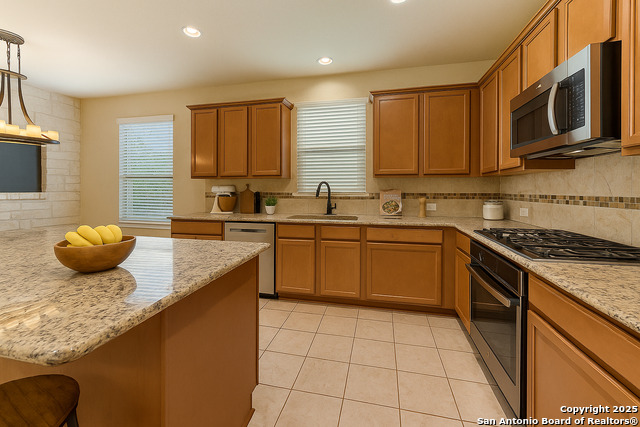 Image 13 of 45 For 515 Secluded Grove