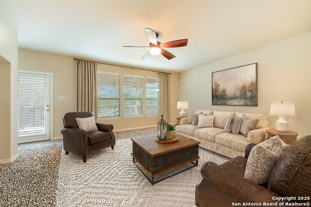 Image 18 of 45 For 515 Secluded Grove