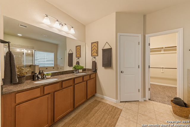 Image 23 of 45 For 515 Secluded Grove