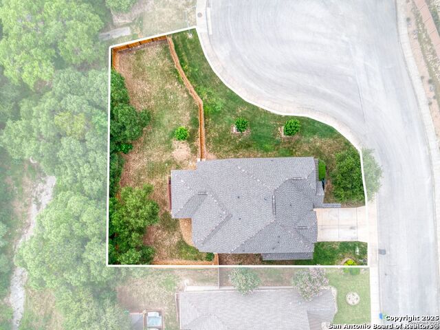 Image 3 of 45 For 515 Secluded Grove