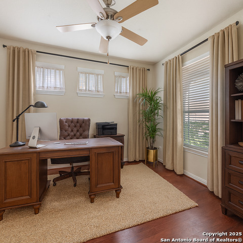 Image 7 of 45 For 515 Secluded Grove