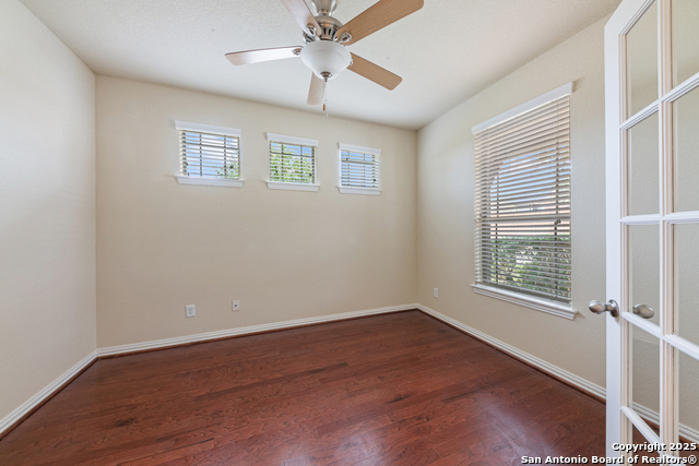 Image 8 of 45 For 515 Secluded Grove