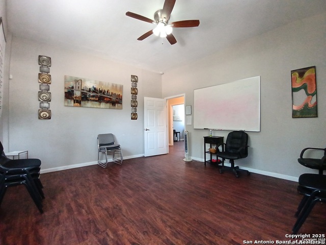 Image 10 of 15 For 1401 Dezarae  Apt 4