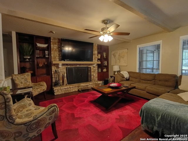 Image 13 of 15 For 1401 Dezarae  Apt 4