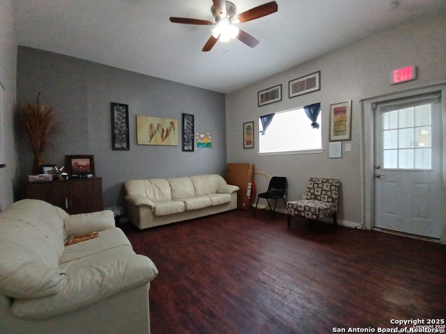 Image 8 of 15 For 1401 Dezarae  Apt 4