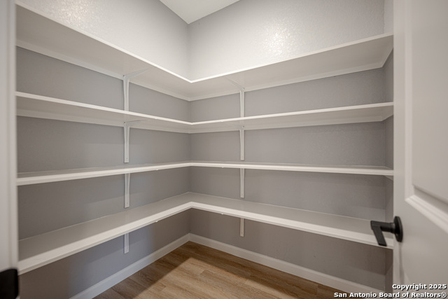 Image 26 of 29 For 10750 Green Lake