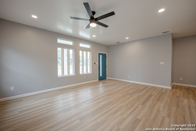 Image 3 of 29 For 10750 Green Lake