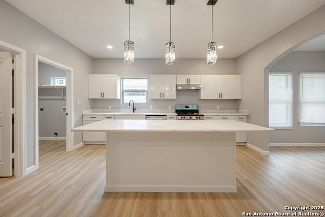 Image 6 of 29 For 10750 Green Lake