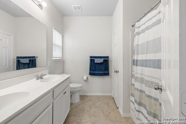 Listing photo id 17 for 408 Nova Zembla