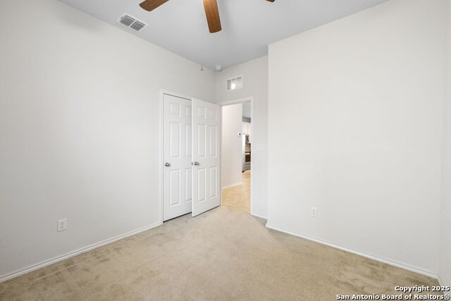 Listing photo id 20 for 408 Nova Zembla