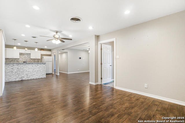 Image 2 of 15 For 6235 Rain Cloud