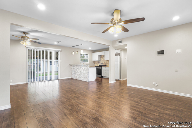 Image 5 of 15 For 6235 Rain Cloud