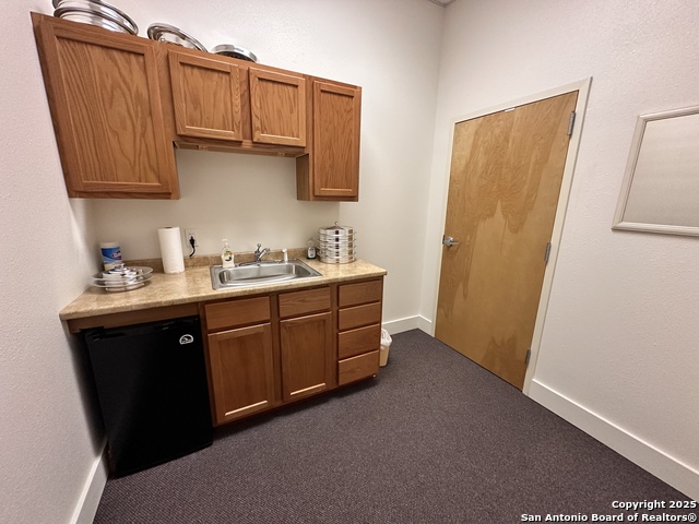 Listing photo id 3 for 2250 Fm 2673