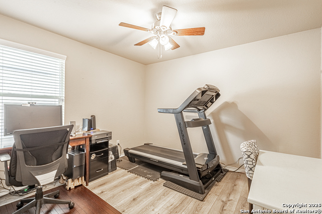 Image 16 of 24 For 5731 Goliad