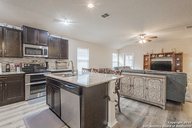 Image 3 of 24 For 5731 Goliad