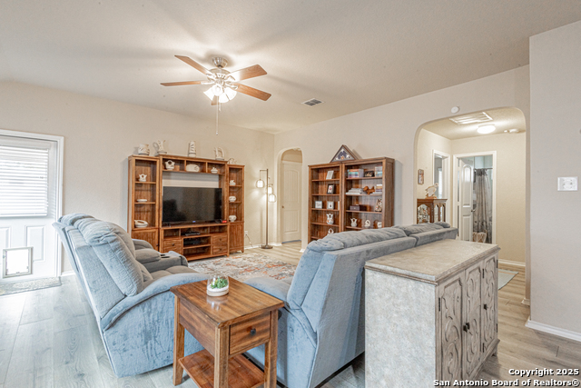 Image 5 of 24 For 5731 Goliad