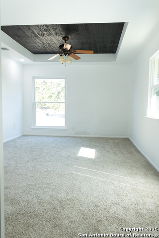 Image 18 of 31 For 6230 Hickory Hollow