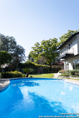 Image 27 of 31 For 6230 Hickory Hollow