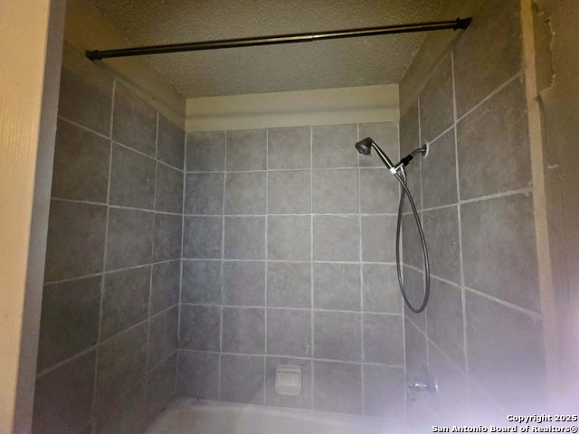 Image 11 of 18 For 6023 Farragut