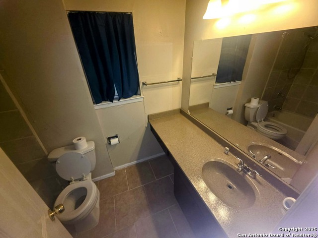 Image 12 of 18 For 6023 Farragut