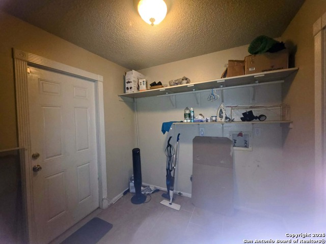 Image 9 of 18 For 6023 Farragut