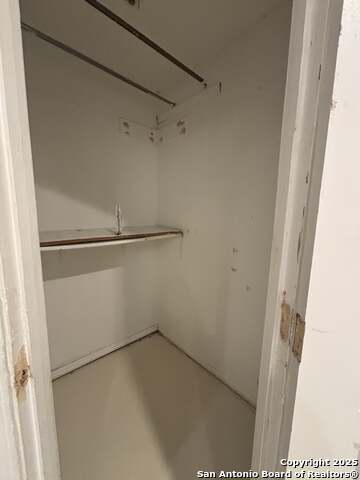 Image 15 of 20 For 3918 Chimney Springs