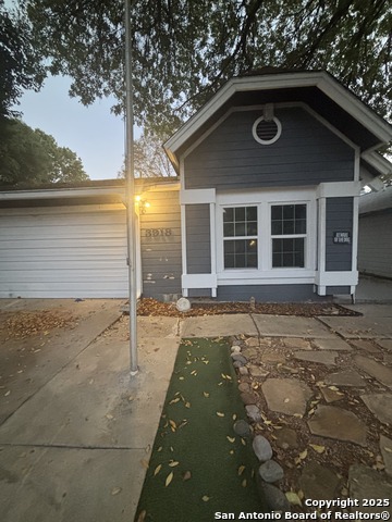 Image 2 of 20 For 3918 Chimney Springs