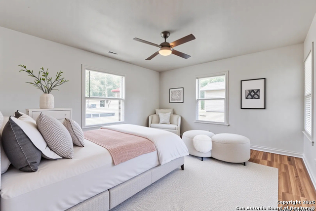 Image 4 of 21 For 150 Windsor Dr