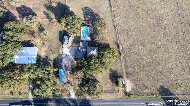 Image 37 of 40 For 501 Rudeloff