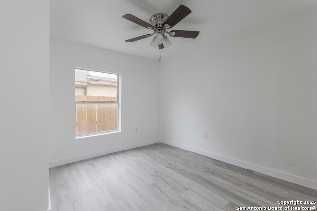 Image 12 of 18 For 125 Forrest Ave