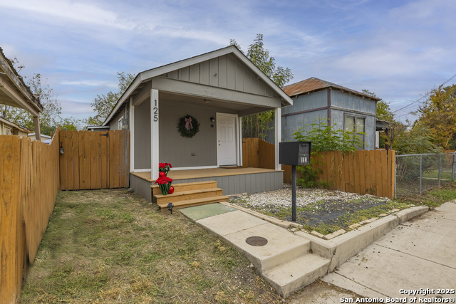 Image 2 of 18 For 125 Forrest Ave