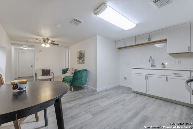 Image 6 of 18 For 125 Forrest Ave