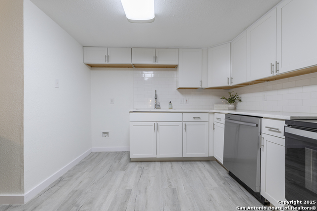 Image 9 of 18 For 125 Forrest Ave