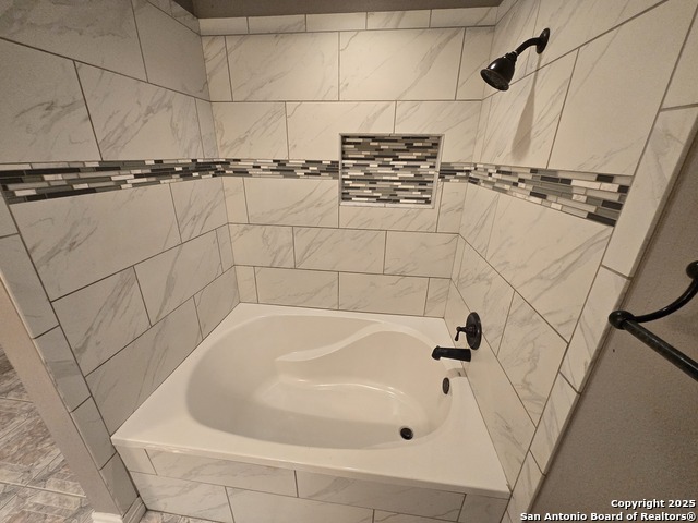 Image 36 of 49 For 8007 Sunshine Trail