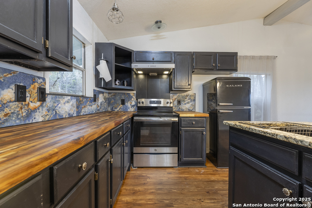 Image 8 of 16 For 188 Hill Of Contentment