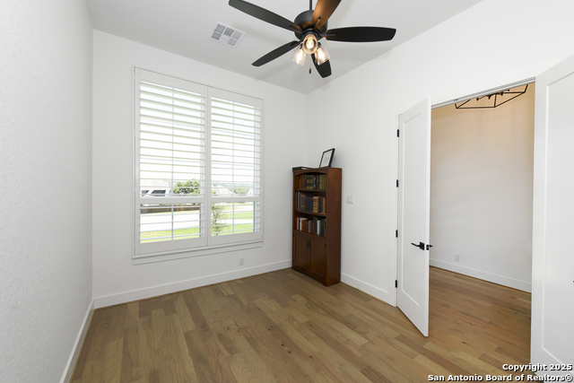 Image 16 of 23 For 26643 White Eagle