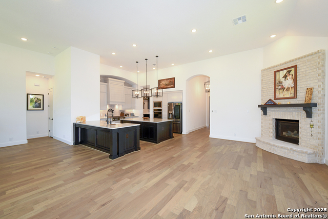 Image 7 of 23 For 26643 White Eagle