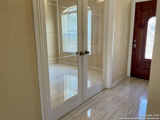 Listing photo id 15 for 1026 Faith Ranch