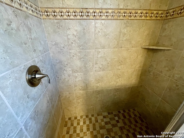 Listing photo id 24 for 1026 Faith Ranch