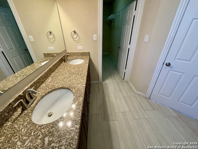 Listing photo id 25 for 1026 Faith Ranch