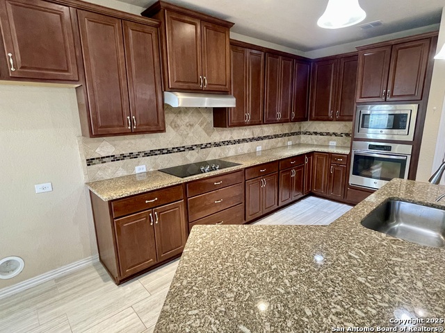 Listing photo id 26 for 1026 Faith Ranch