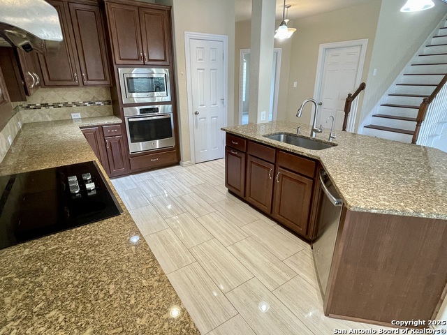 Listing photo id 28 for 1026 Faith Ranch