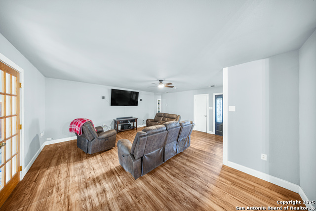 Image 12 of 25 For 8216 Alton