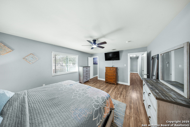 Image 20 of 25 For 8216 Alton