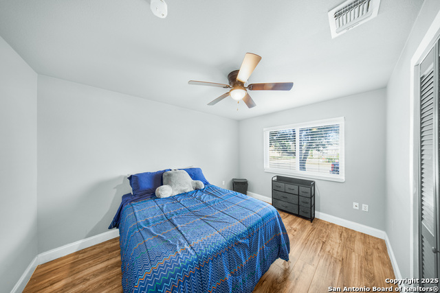 Image 23 of 25 For 8216 Alton