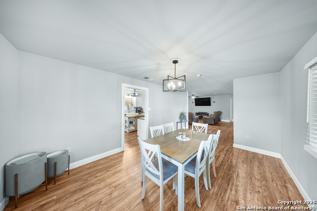 Image 7 of 25 For 8216 Alton