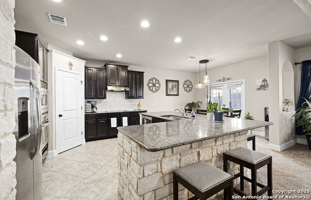 Listing photo id 12 for 708 Padova  