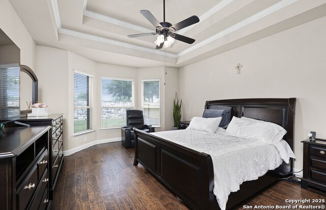 Listing photo id 15 for 708 Padova  