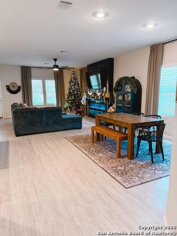 Image 9 of 19 For 5805 Geronimo