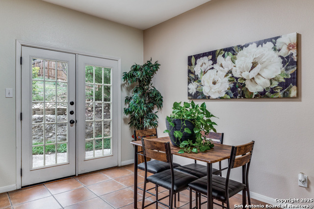 Image 6 of 21 For 815 Midway